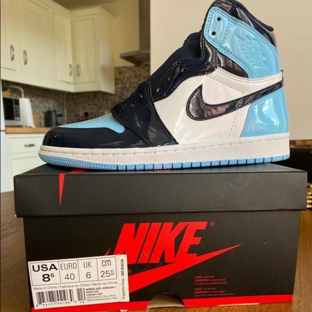 Air Jordan 1 UNC Patent “Blue Chill” 7y (8.5W)